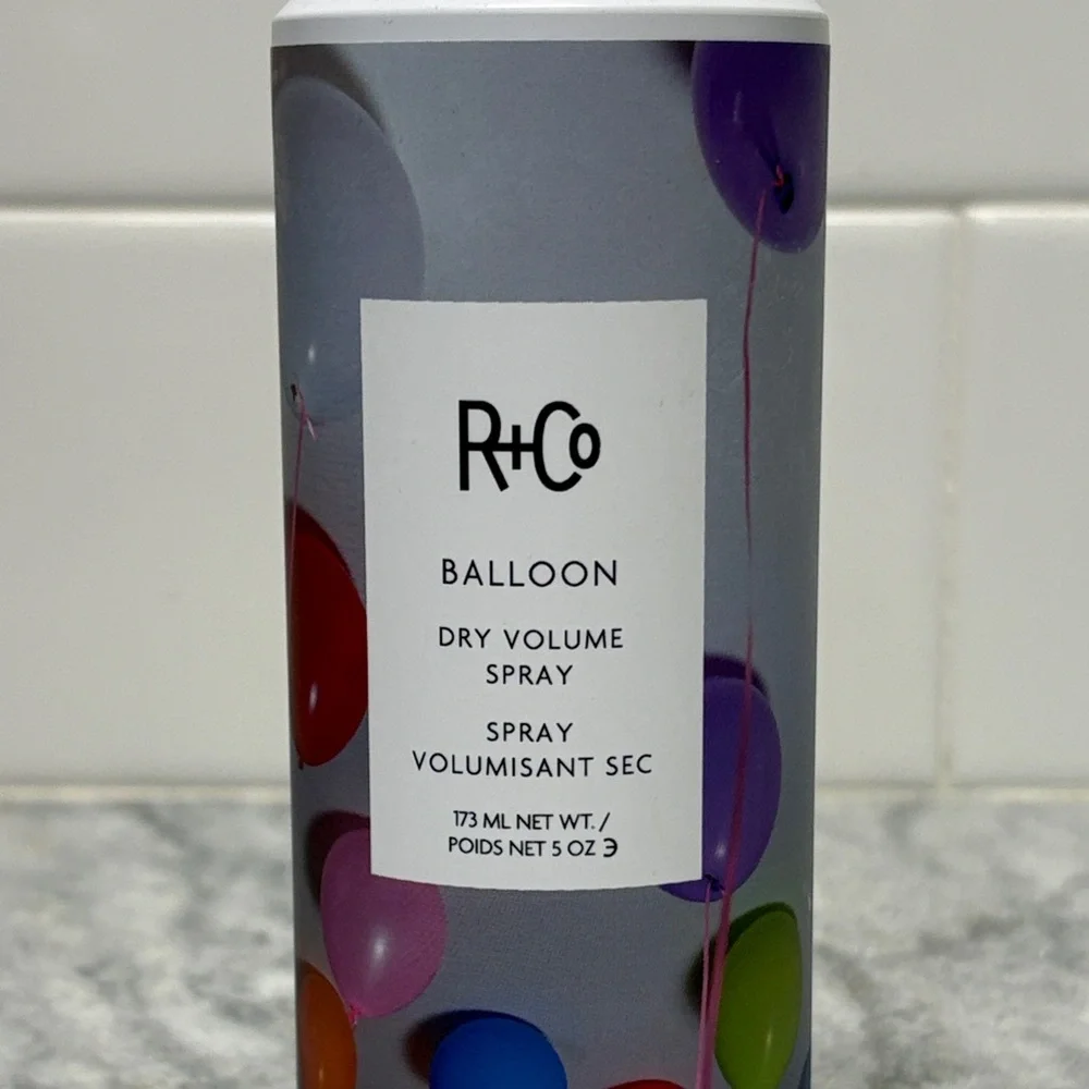 R+Co Balloon Dry Volume Spray with Multicolor Design